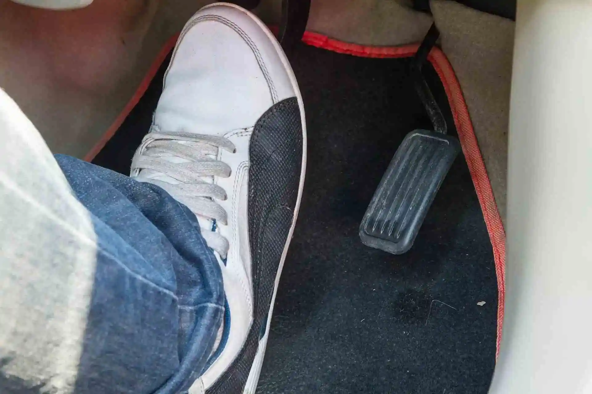 Johnson-Garcia-blog-post_brake-checking