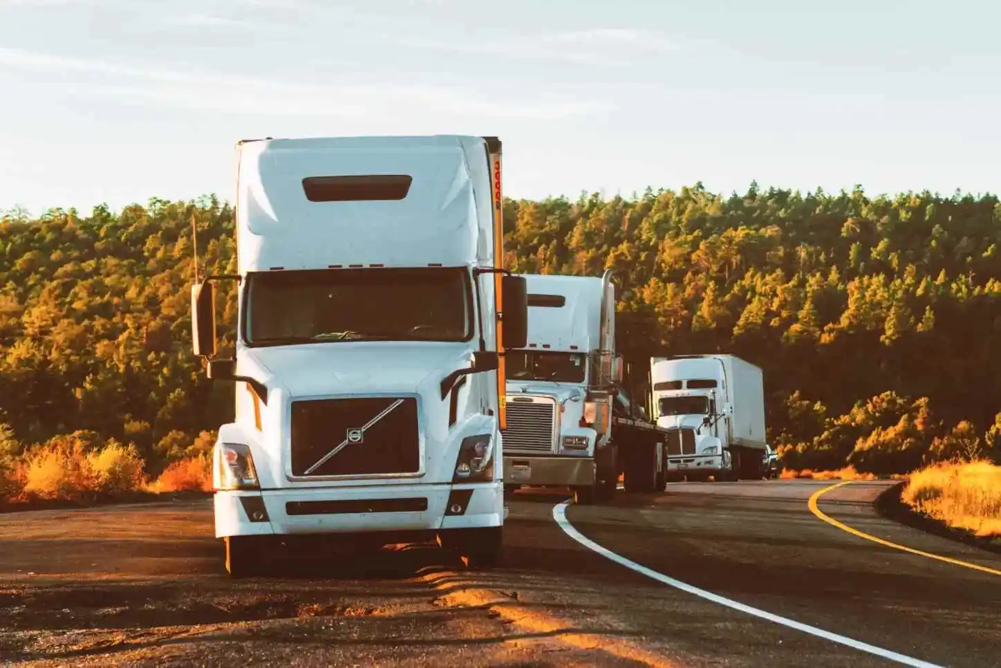 semi-trucks-on-highway.png