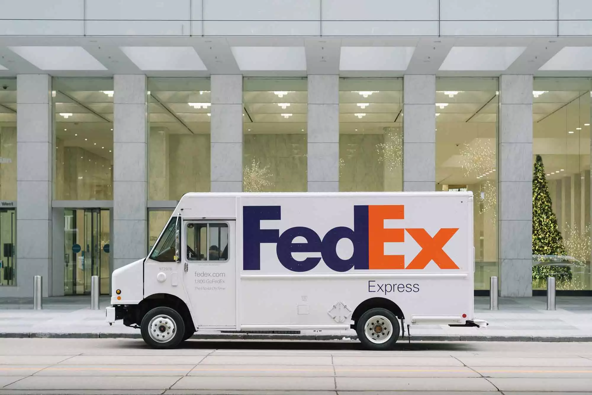 suing-fedex-for-injury-what-you-should-know